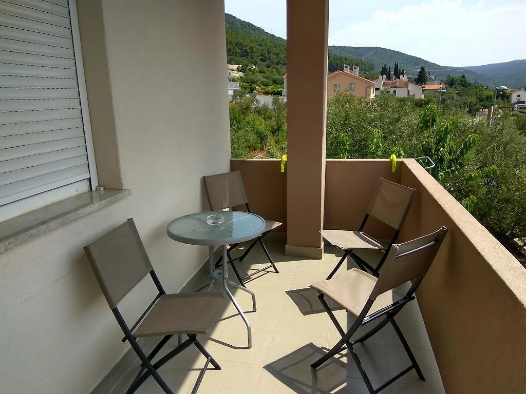 Panorama Sunset Apartments Cres